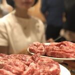 羊肉炭火焼 肉汁屋 - 