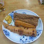 伊勢屋酒店 - おでん。