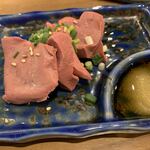 飛騨焼肉ホルモンぼたん - 