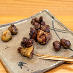 柚木元 - コガモと真鴨のモツ盛り合わせ（首、ボンジリ、血抜きしていないハツ、レバー、砂肝）