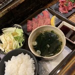 焼肉酒場 にくまる - 