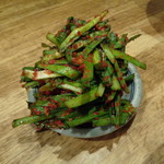 煮干し中華そば 一剣 - 辛いニラ