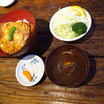 水塩土菜 - カツ丼、１０５０円