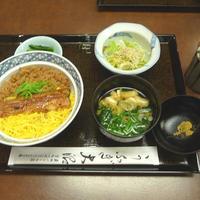 割烹 蒲焼 大沼 - ランチ・鰻そぼろ丼セット　（１１００円）