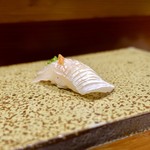 鮨匠 のむら - ［2019/10］寿司③ まだい 特殊な締め方