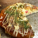 ふくや - ミニお好み焼き、ア〜ップ！&断面。