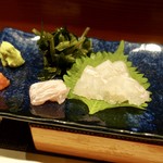 鮨匠 のむら - ［2019/10］酒肴② ひらめ 2kgもの 坊津産釜だき天日干しの塩とわさびが合う