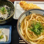 宮武讃岐製麺所 - 料理写真:釜揚げしらすご飯セット＋とり天