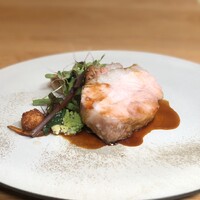 ロテュス - 岐阜県産 納豆喰豚のロースト 炭の香り