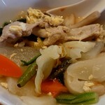 栄夏 - 小皿に取り分けたタイスキ