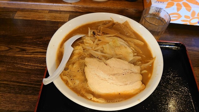 上田らあめん はち 信濃国分寺 ラーメン 食べログ