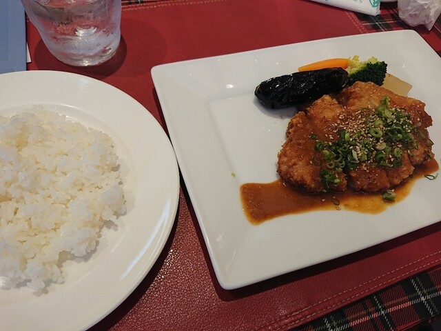 ビストロ ひげシェフ 吉成 ビストロ 食べログ