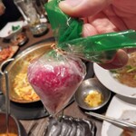 ハヌリ - デザートの冷凍練乳苺、甘くて冷たくて美味しい♪