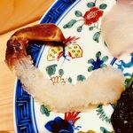 はらまさ - お刺身が菊の花びらのようです