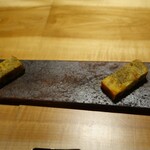薫 HIROO - アプリコットを入れ焼き上げたパウンドケーキ