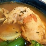 スープカレー スパイス×スマイル - スープカレー スパイス×スマイル＠後楽園　チキン野菜　骨付きチキン