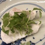 日本料理 久丹 - クエシャブ。トッピングは山椒のスプラウト