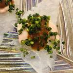 日本料理 久丹 - 肝乗せのアップ。肝は裏漉しして伸ばしたものではなく、肝のぶつ切り