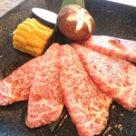 渋谷 和牛焼肉 USHIHACHI 極 - 幻のミスジ