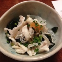粋房太郎源 本店 - 河豚皮、湯引き。