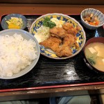 まるそう髙野 - 鶏唐揚げ定食