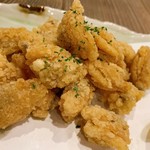 個室居酒屋 天然マグロ つな家 - あさりの唐揚げ
            