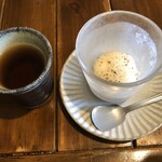 GR8 - 玄米アイス＆番茶