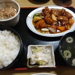 中華料理 西海 - 酢豚定食