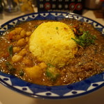 スパイスカリー バビルの塔 - カツオキーマと豆カリー