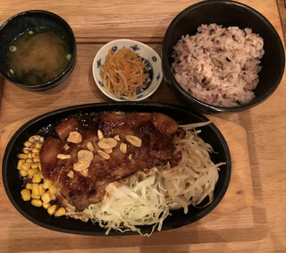 トンテキ食堂 MR.PIG - 