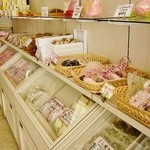 芳林堂 - 店内のご紹介です②