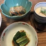 小次郎寿司 - 茶碗蒸しと小鉢２品