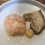 Kojirou Sushi - 茶碗蒸しの具材