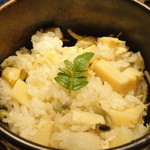 銀熊茶寮 - 姫筍と豆の丼物