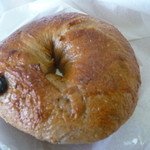 レディオベーグル - シナモンレーズン＋プレーンクリームチーズ　１６８円＋１５７円