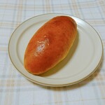 アルチザナル - プチパン（130円）見た目はシンプルなパンですが、とびっきりおいしい。