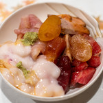 うを徳 - ボラの沢庵丼（ボラ子カラスミ、雲子、本鮪大トロ、鰤、アンキモ）