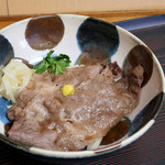 ふる里うどん  - オリーブ牛すき焼き風肉ぶっかけ冷