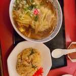 大宝ラーメン - ワンタンメンと半チャーハン