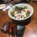 大衆居酒屋 とりいちず - ほぐしサラダチキンのシーザーサラダ・レバー