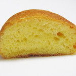 Patisserie Ravi,e relier - ブリオッシュの断面。