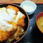 すずきや食堂 - 衣がサクサクで中はジューシー