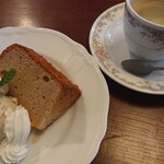 まつが - 柔らかな舌触りの栗のアイスクリームと、フワリとした栗シフォンケーキ、フランス産マロンクリーム＆きび糖の風味がGood