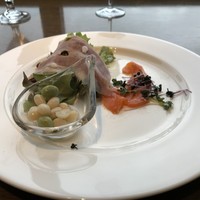 IL PINOLO SKY TERRACE 横浜 - 前菜三種
