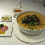 shuuchuusaiboushirokanetei - 白金亭特製タンタン麺