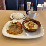 カフェレストワイワイ - 日替わりランチ(スパゲティグラタンと豚肉の生姜焼き)