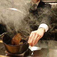 アルゴリズム - ソムリエの小出さんと藁と山うずら