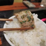 フジヤマ食堂 - もち豚ロースオンザライス