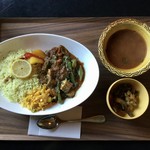 スプーンソング - 【2019年10月31日(木)】南北融合セット(カレーは北印、ライスやスープ、副菜は南印)