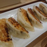 唐人 中華料理 - ・焼き餃子 580円